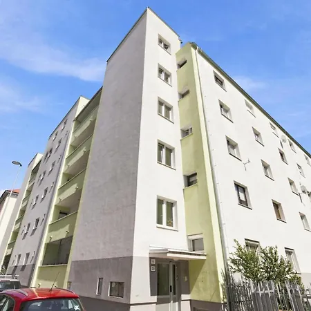 Ag Cozy Near Stadium With Self Check In Apartmán